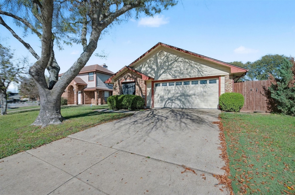 Under Contract $320,000