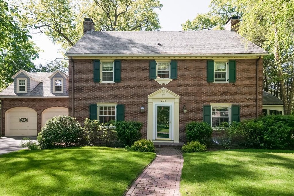 208 Ellington Rd, Longmeadow, MA 01106 - photo 1