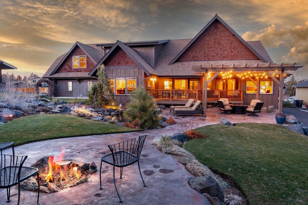 20927 Miramar Dr, Bend, OR 97702 - photo 1