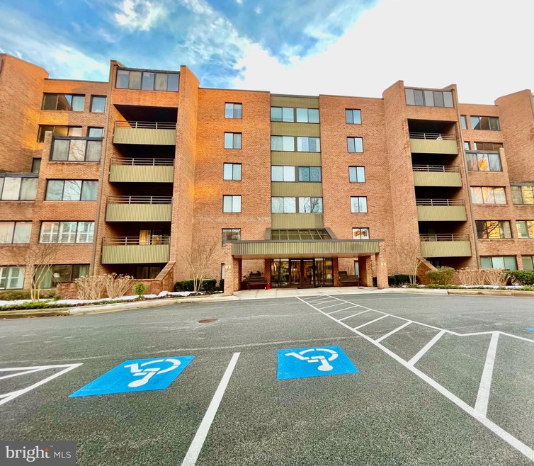 3 Southerly Ct unit 607, Towson, MD 21286 - photo 1