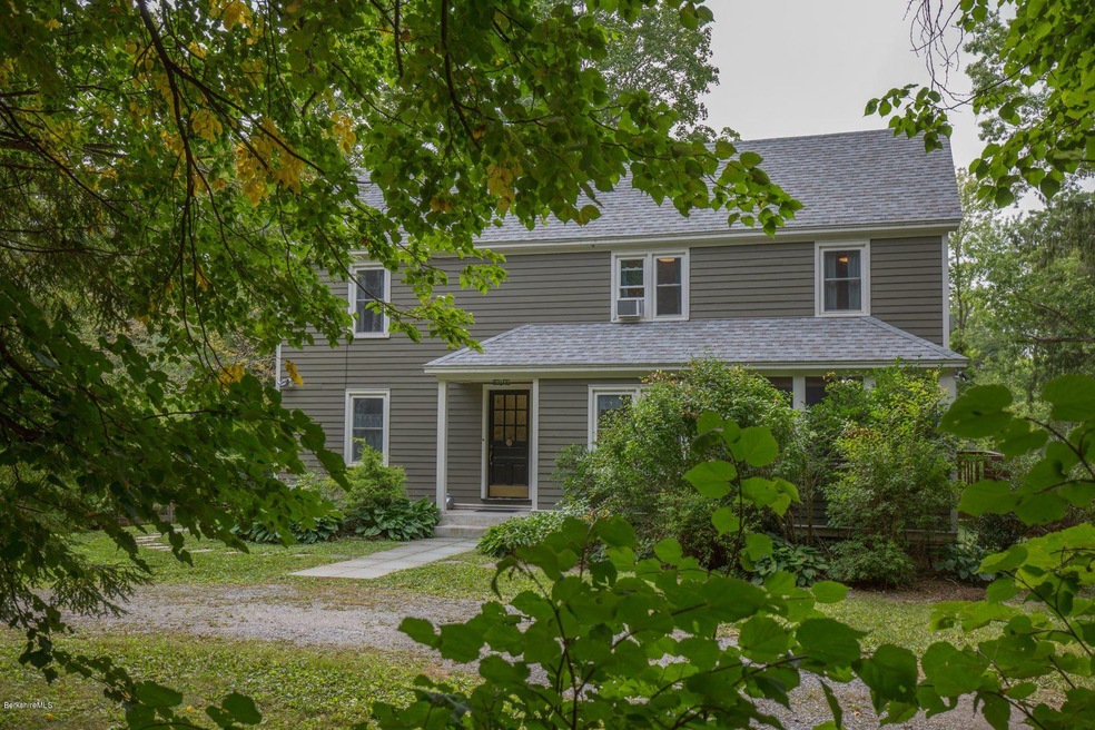 LENOX NEW ENGLAND FARMHOUSE