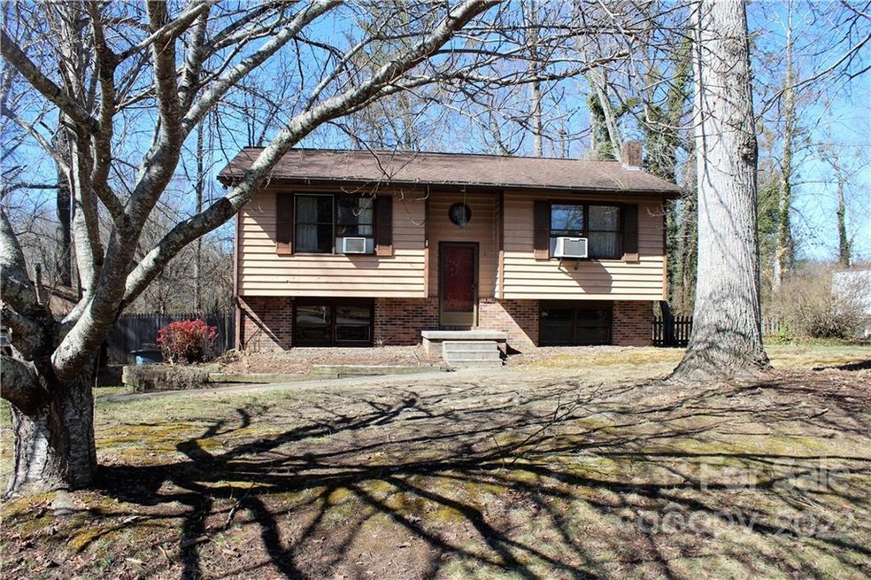 5 Laurel Brook Dr, Hendersonville, NC 28792 - photo 1