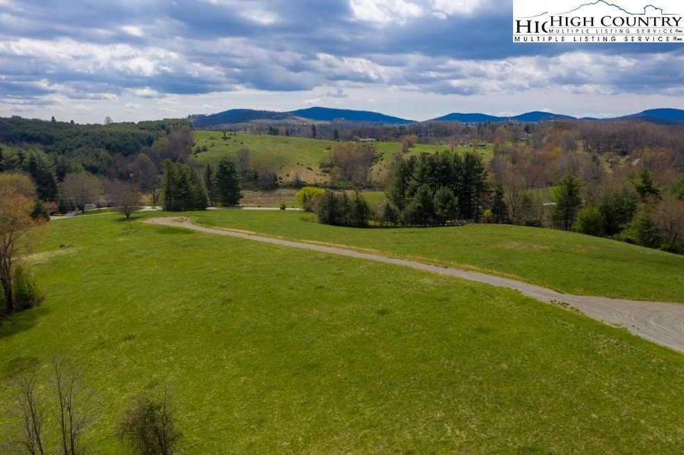 2 Autumn Glen Dr, Sparta, NC 28675 - photo 1