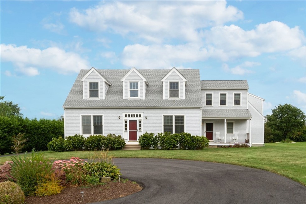 100 Bailey Ave, Middletown, RI 02842 - photo 1