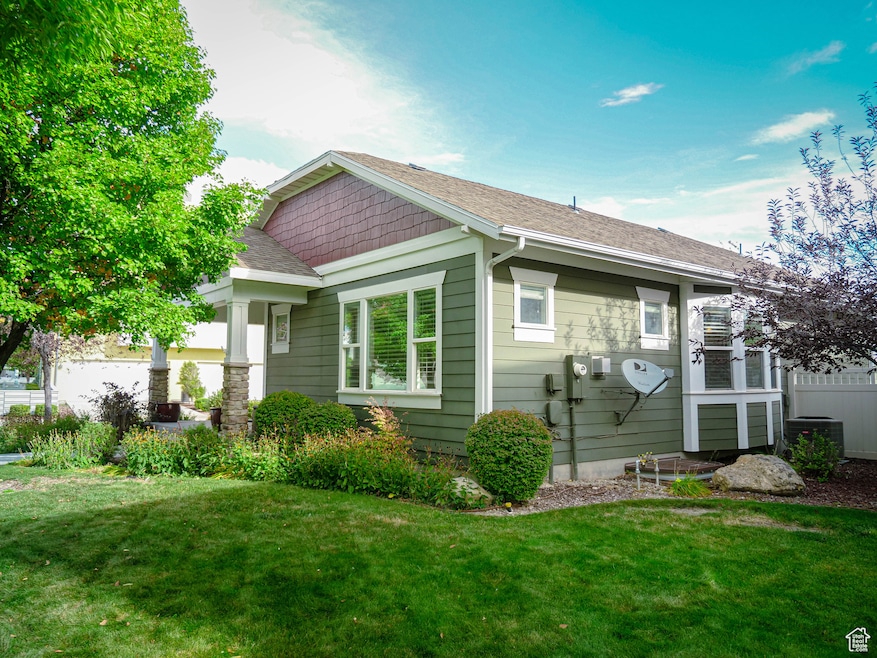 11381 Skylux Ave, South Jordan, UT 84095 - photo 1