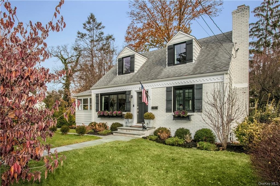 621 Harold St, Mamaroneck, NY 10543 - photo 1