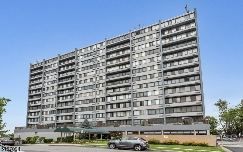 170 Lafayette Ave unit 1E, Passaic, NJ 07055 - photo 1