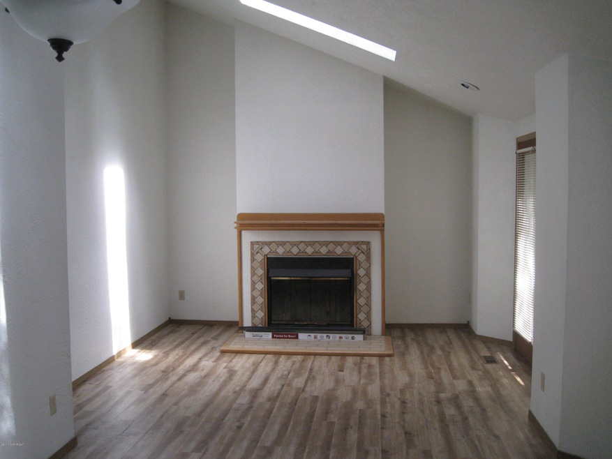 3505 Lois Dr unit A, Anchorage, AK 99517 - photo 1