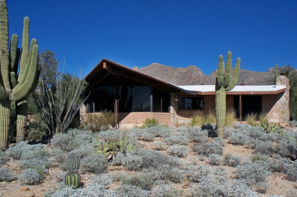 7050 N. Stardust Circle