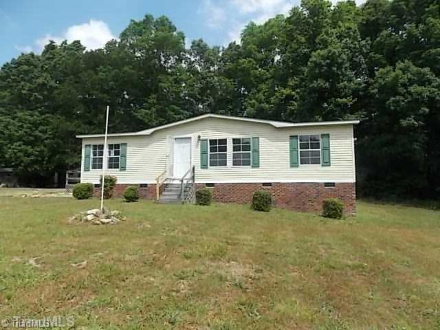219 Richland Park Dr, Asheboro, NC 27205 - photo 1