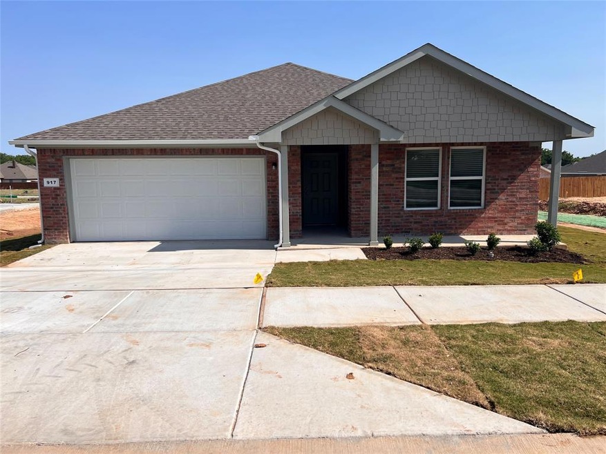 917 Ben Dr, Springtown, TX 76082 - photo 1