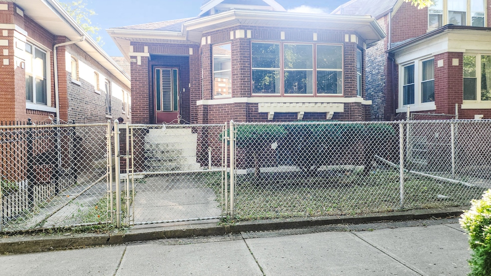 8007 S Paulina St, Chicago, IL 60620 - photo 1