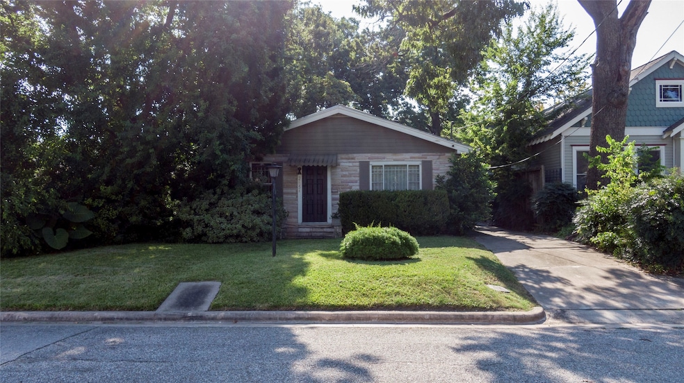 3705 Bruce St, Houston, TX 77009 - photo 1