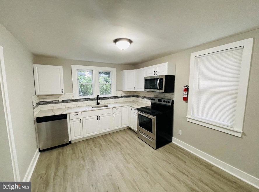 254 W Adams St, Paulsboro, NJ 08066 - photo 1