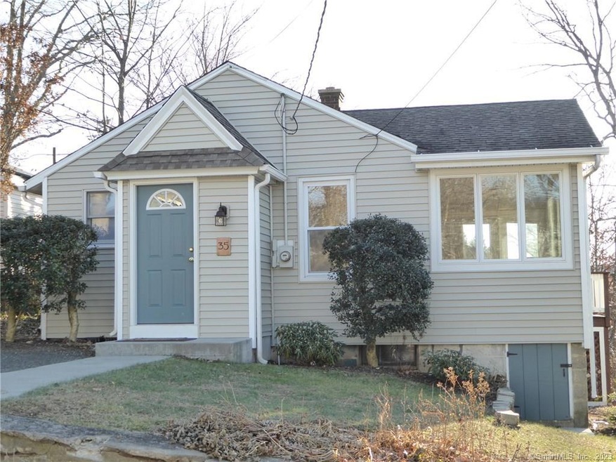 35 Grove Ave, Wolcott, CT 06716 - photo 1