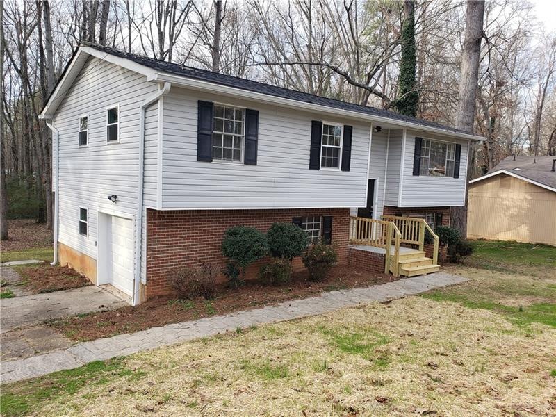 8531 Jenson Dr, Jonesboro, GA 30236 - photo 1