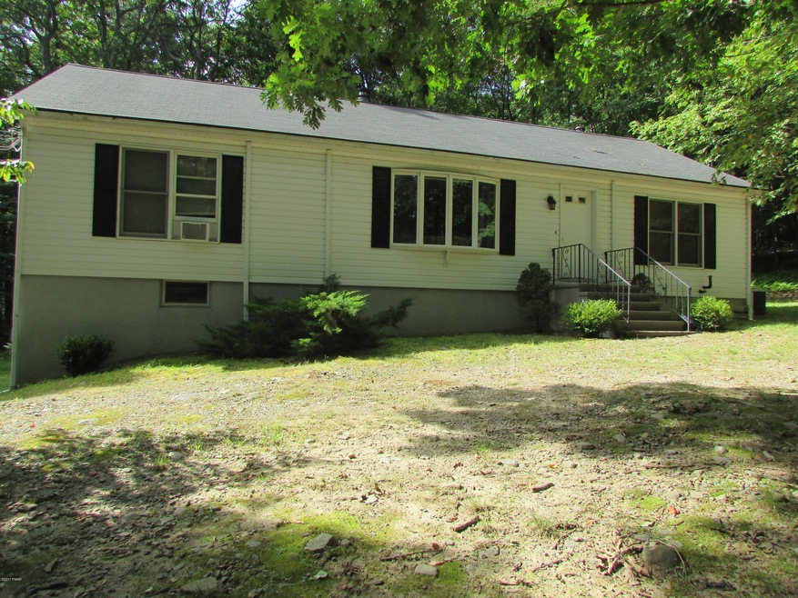 108 Palmetto Ln, Milford, PA 18337 - photo 1