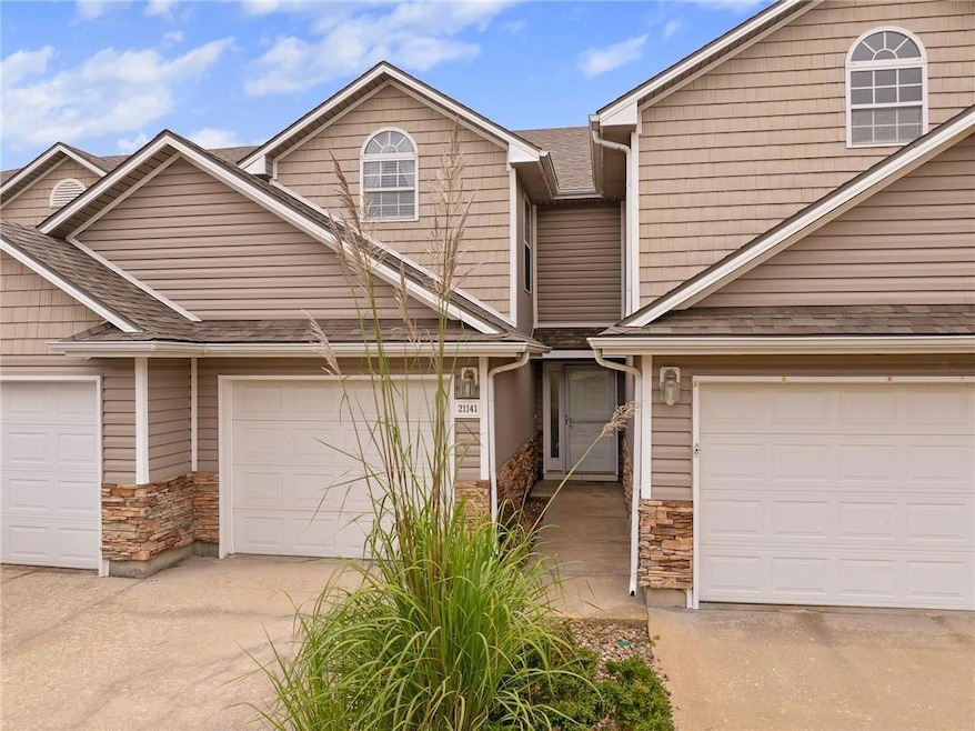 For Sale $225,000 • Co-Listing Agent