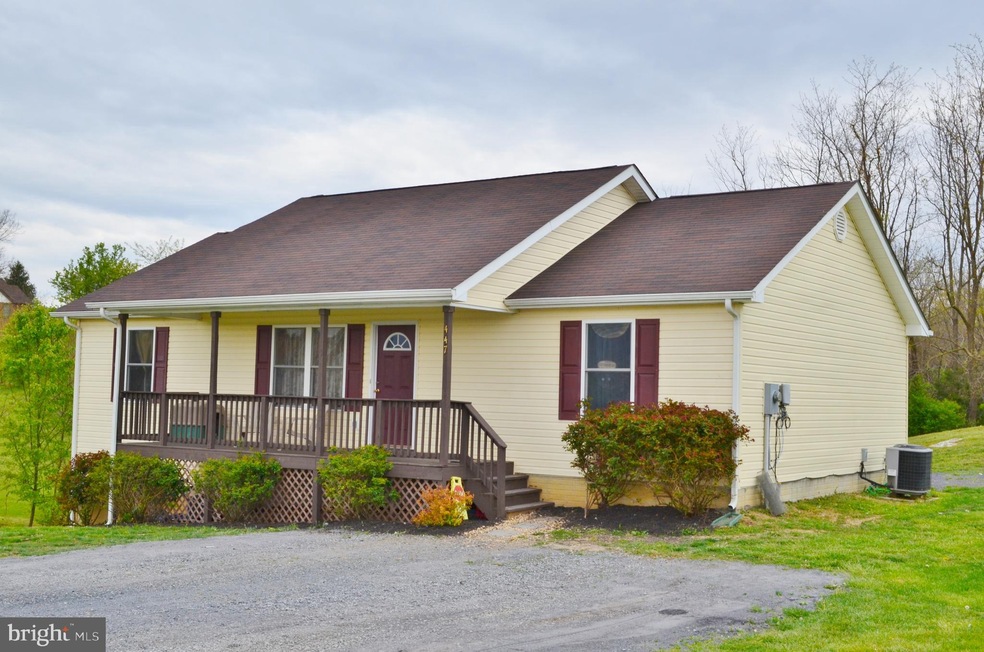 447 N Summit Ave, Woodstock, VA 22664 - photo 1