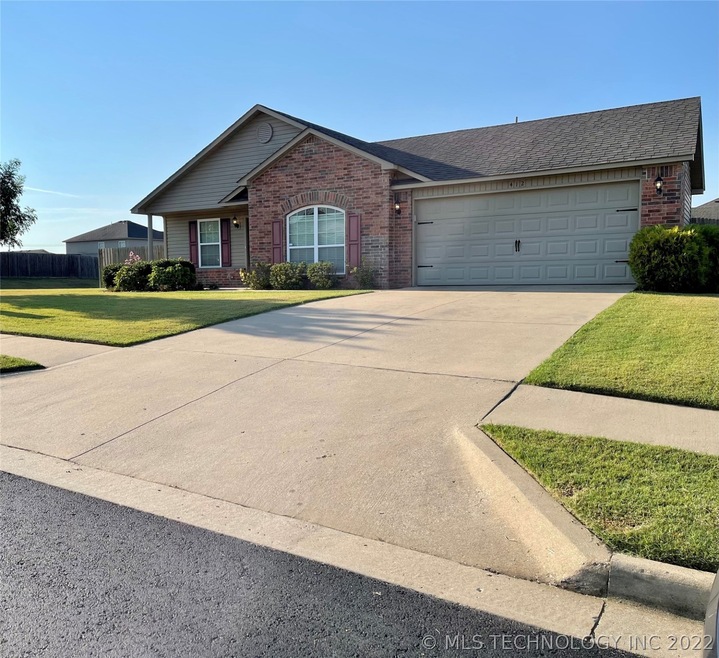 412 E 149th St S, Glenpool, OK 74033 - photo 1