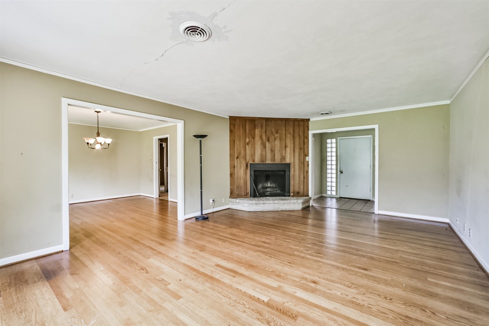 3810 Julius Ln, Houston, TX 77021 - photo 1