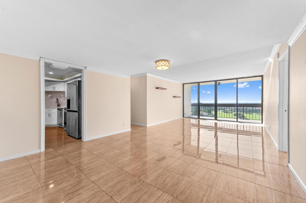 Lincoln Tower unit 1705, West Palm Beach, FL 33401 - photo 1