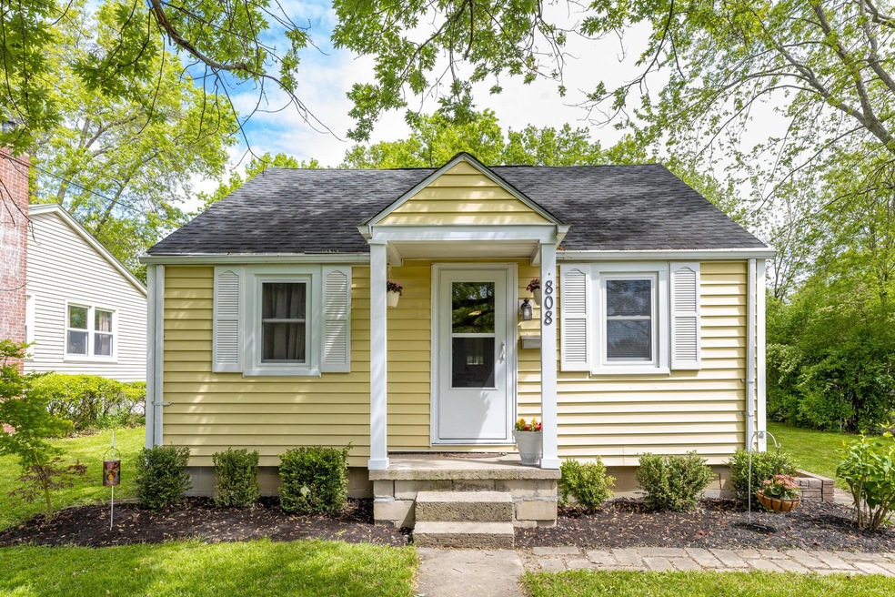 808 W 9th St, Marysville, OH 43040 - photo 1