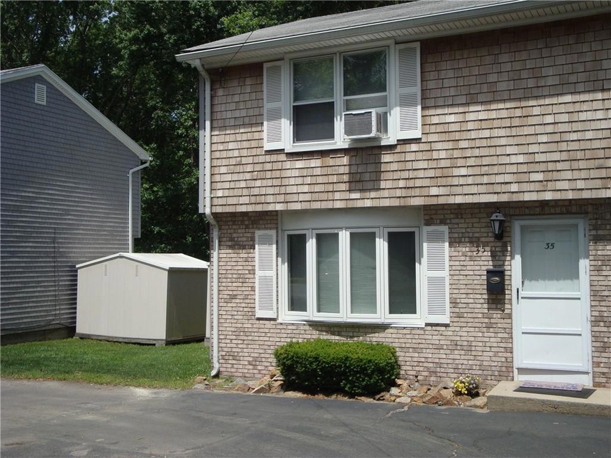 35 Reed St unit 15, Warwick, RI 02886 - photo 1