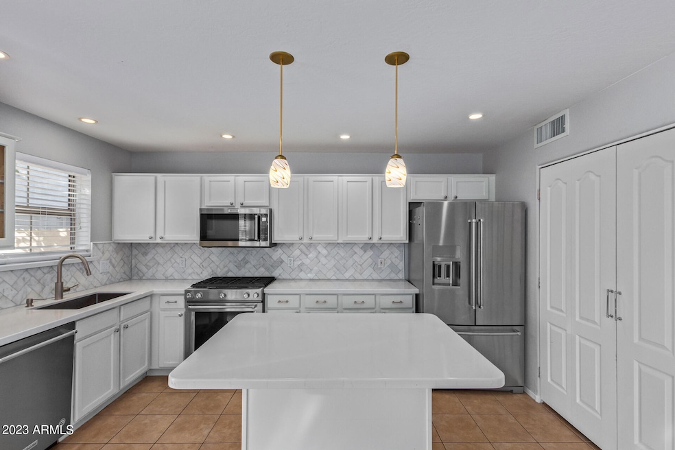 2739 E Windsor Ave, Phoenix, AZ 85008 - photo 1