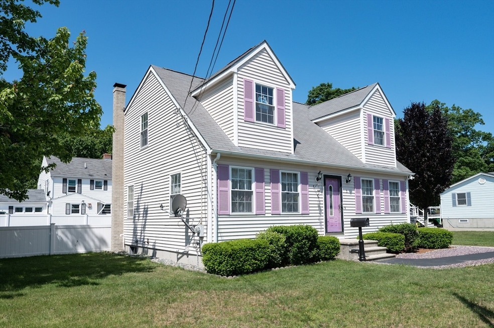 2 Garden St, Uxbridge, MA 01569 - photo 1