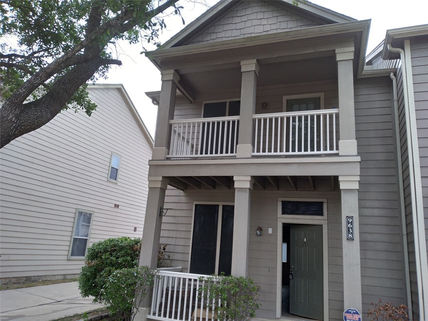 9638 Coyote Creek Dr, Houston, TX 77095 - photo 1