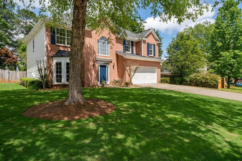 11005 Pinewalk Forest Cir, Alpharetta, GA 30022 - photo 1