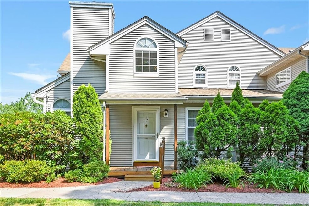 1064 Washington Green, New Windsor, NY 12553 - photo 1