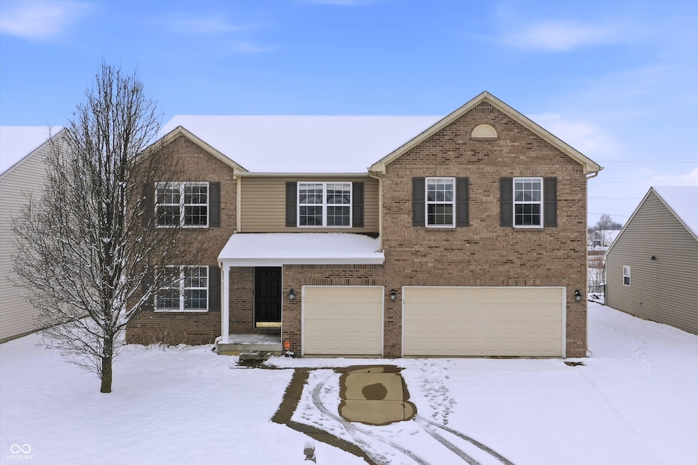 5012 Birmingham Dr, Indianapolis, IN 46235 - photo 1