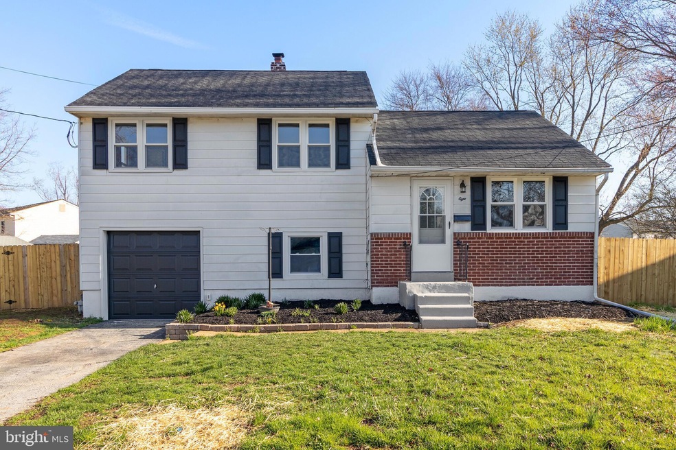 8 Center Cir, Wilmington, DE 19808 - photo 1