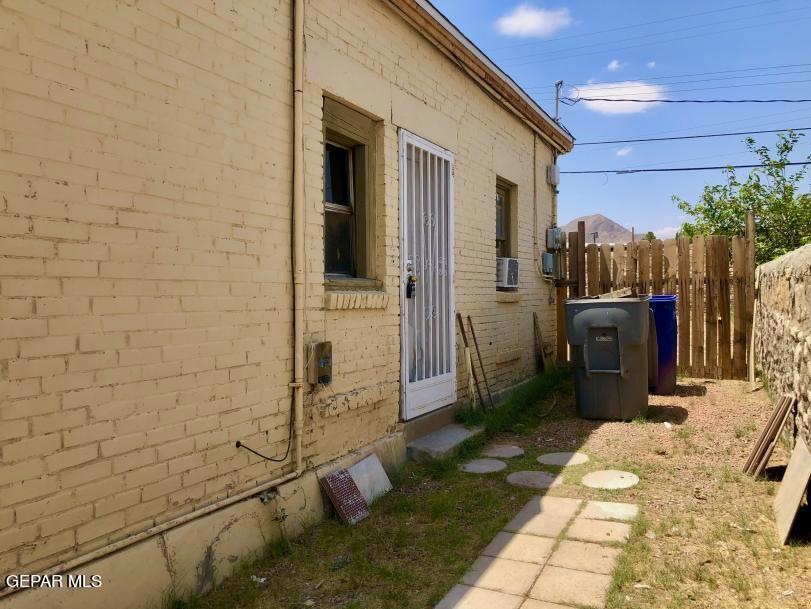 2813 Memphis Ave, El Paso, TX 79930 - photo 1