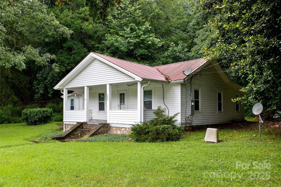 For Sale $285,000 • Co-Listing Agent