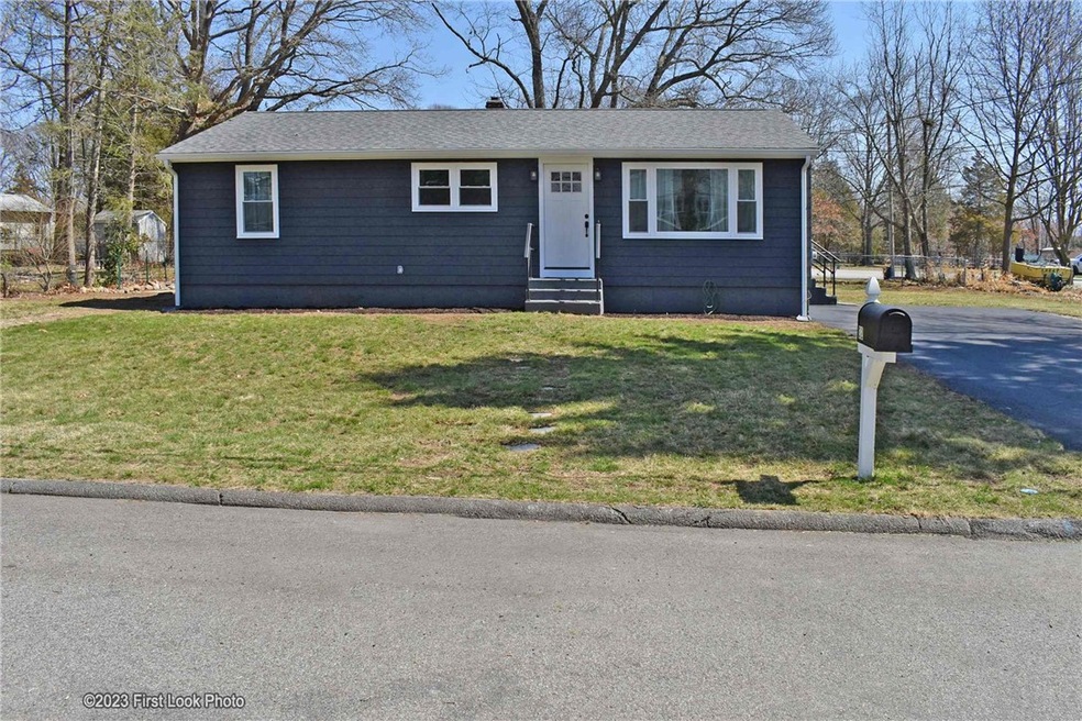 32 Becker St, Warwick, RI 02886 - photo 1