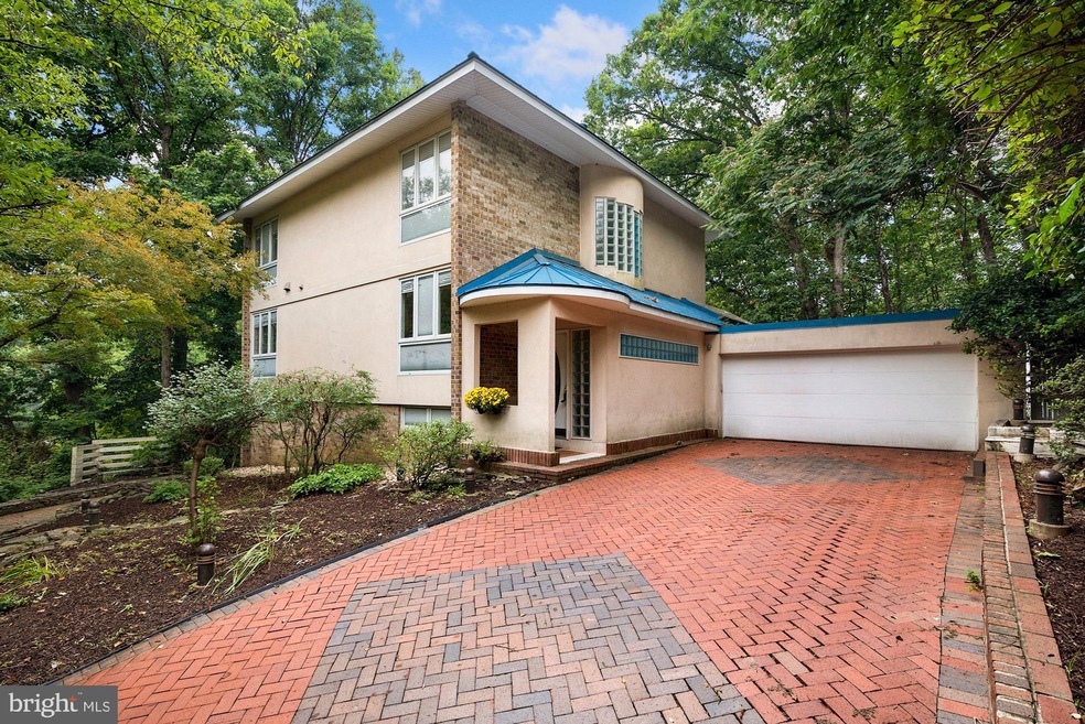 10704 Great Arbor Dr, Potomac, MD 20854 - photo 1