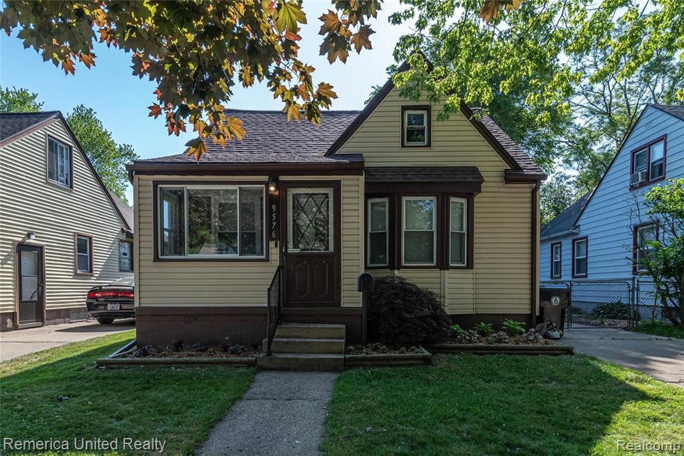 Exterior Front - 1.jpg