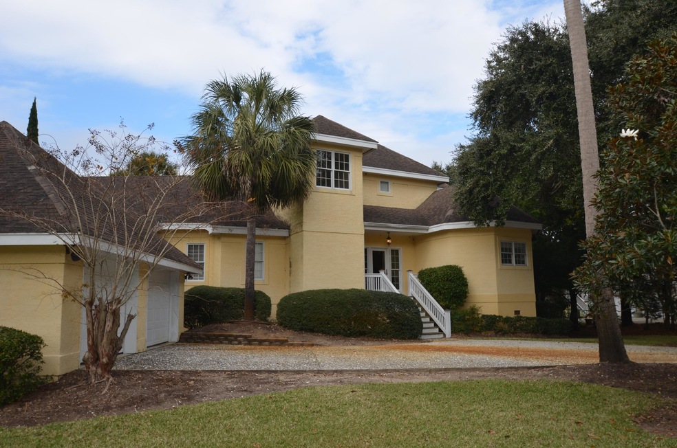 6 Bay Ct