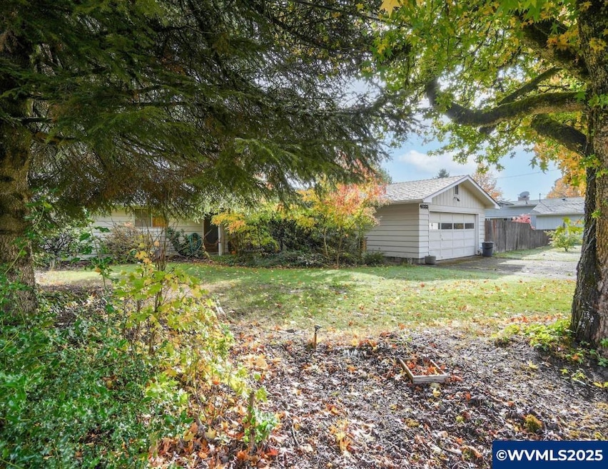 For Sale $599,900 • Co-Listing Agent