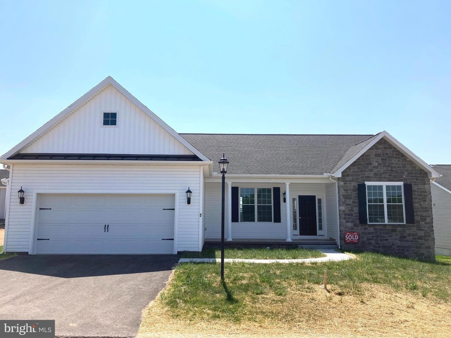 7 Egret Ct unit B16, Gettysburg, PA 17325 - photo 1