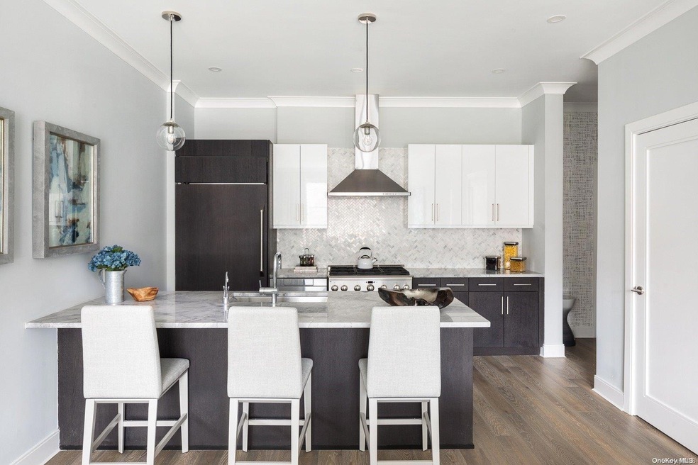 The Beacon Building unit 1325, Glen Cove, NY 11542 - photo 1