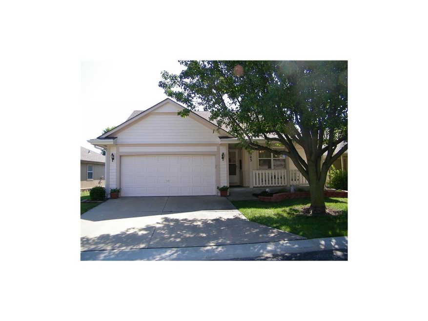 503 S Saturn Dr, Raymore, MO 64083 - photo 1