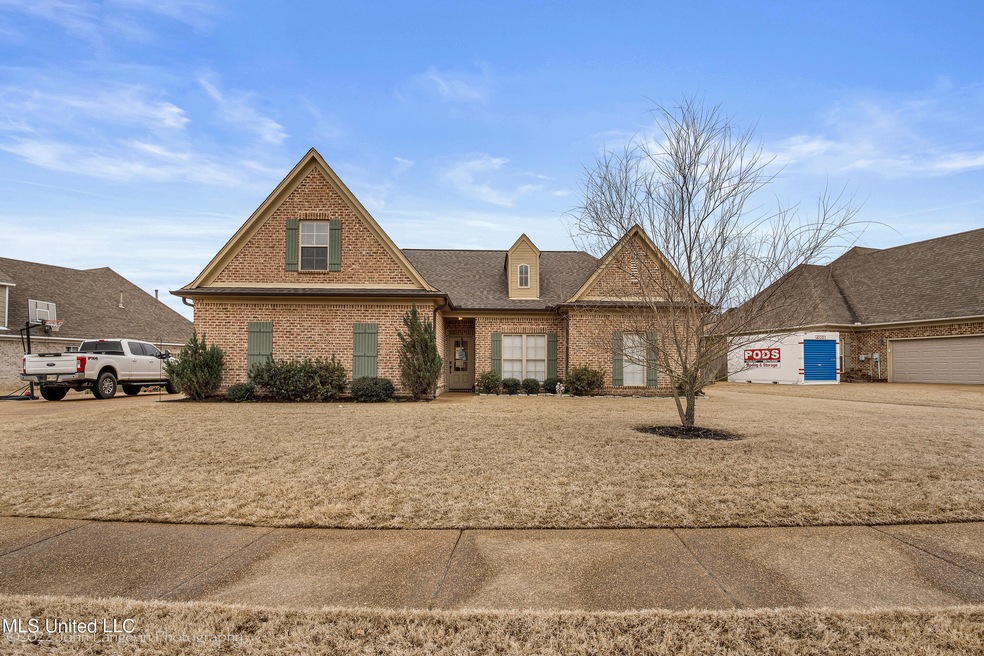 753 Robertson Way-Exterior-1
