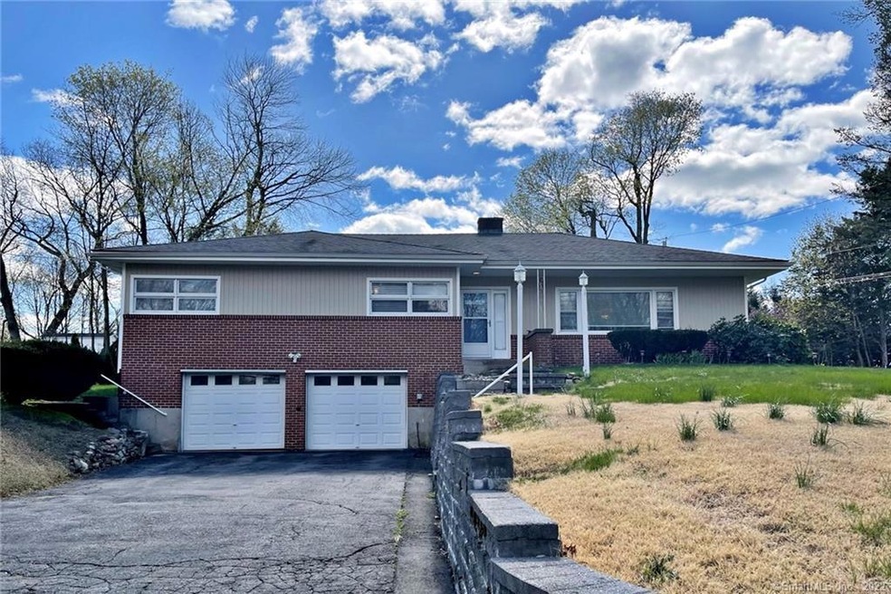 1370 Huntington Turnpike, Trumbull, CT 06611 - photo 1