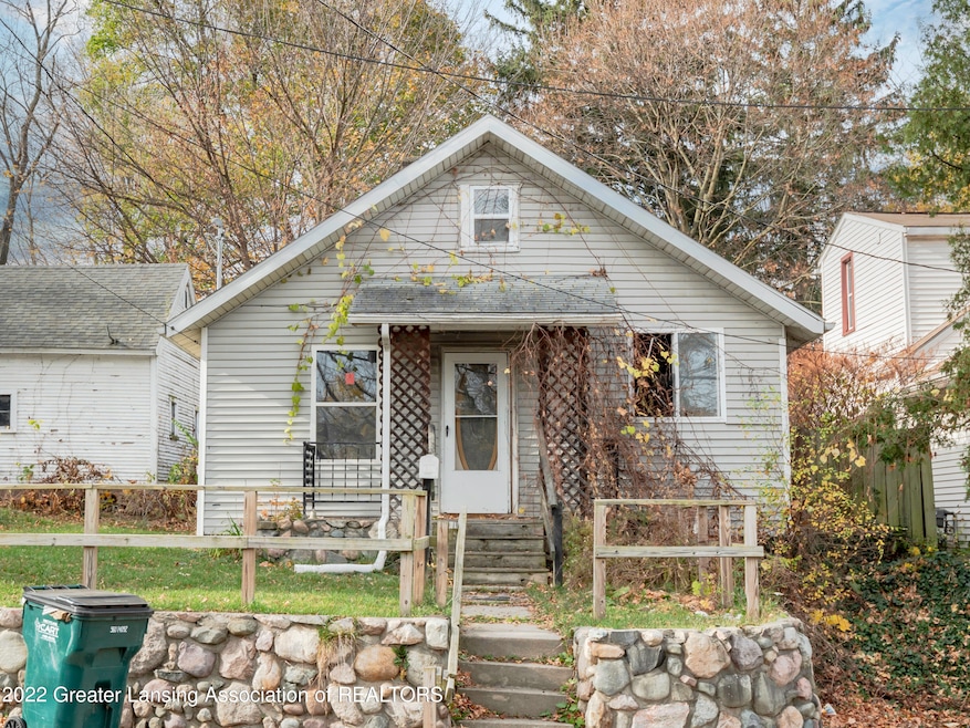 1611 Lansing Ave, Lansing, MI 48915 - photo 1