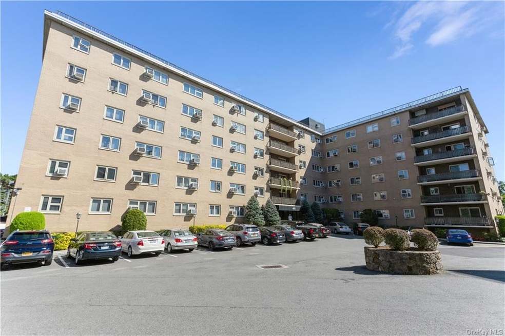 Newport Towers West unit 3E, Harrison, NY 10528 - photo 1