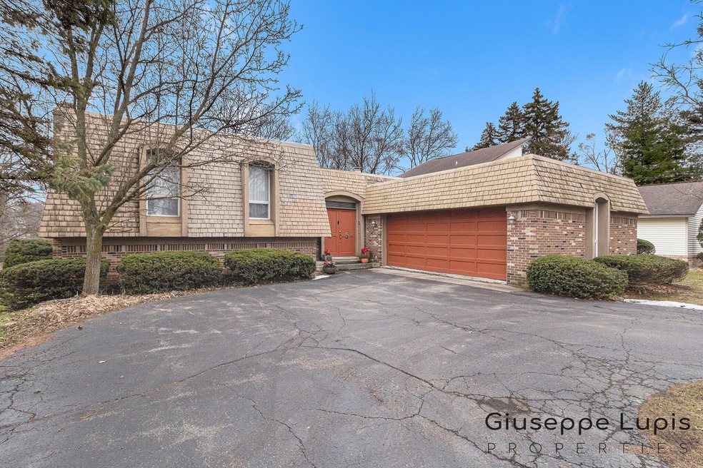 2635 Middlebelt Rd, West Bloomfield, MI 48324 For Sale